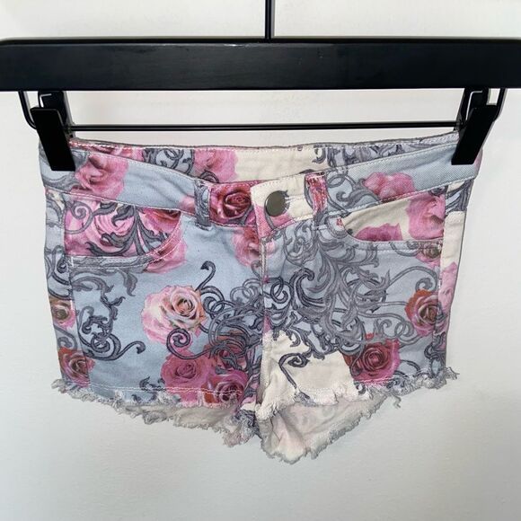H&M Conscious Collection Roses Shorts - Picture 6 of 14